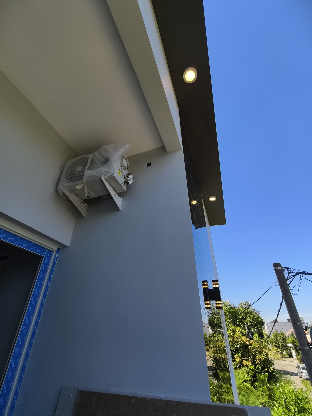 Investasi Rumah Kos Eksklusif di Zona Kampus MERR - 12 Kamar, Carport 2 Mobil