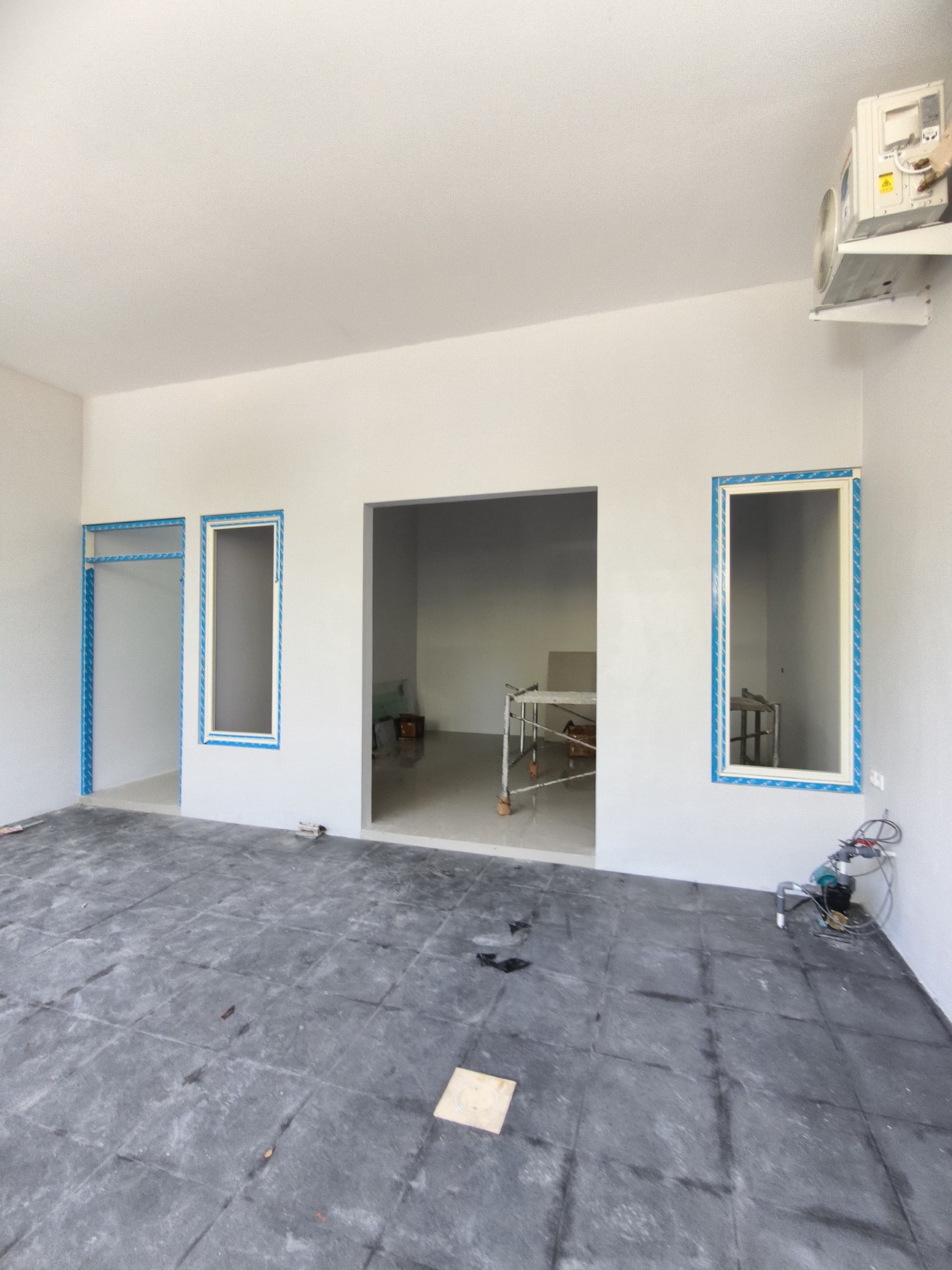 Investasi Rumah Kos Eksklusif di Zona Kampus MERR - 12 Kamar, Carport 2 Mobil
