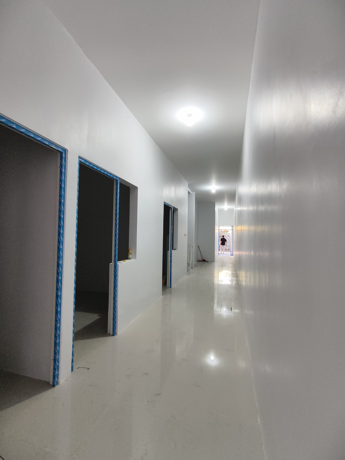 Investasi Rumah Kos Eksklusif di Zona Kampus MERR - 12 Kamar, Carport 2 Mobil