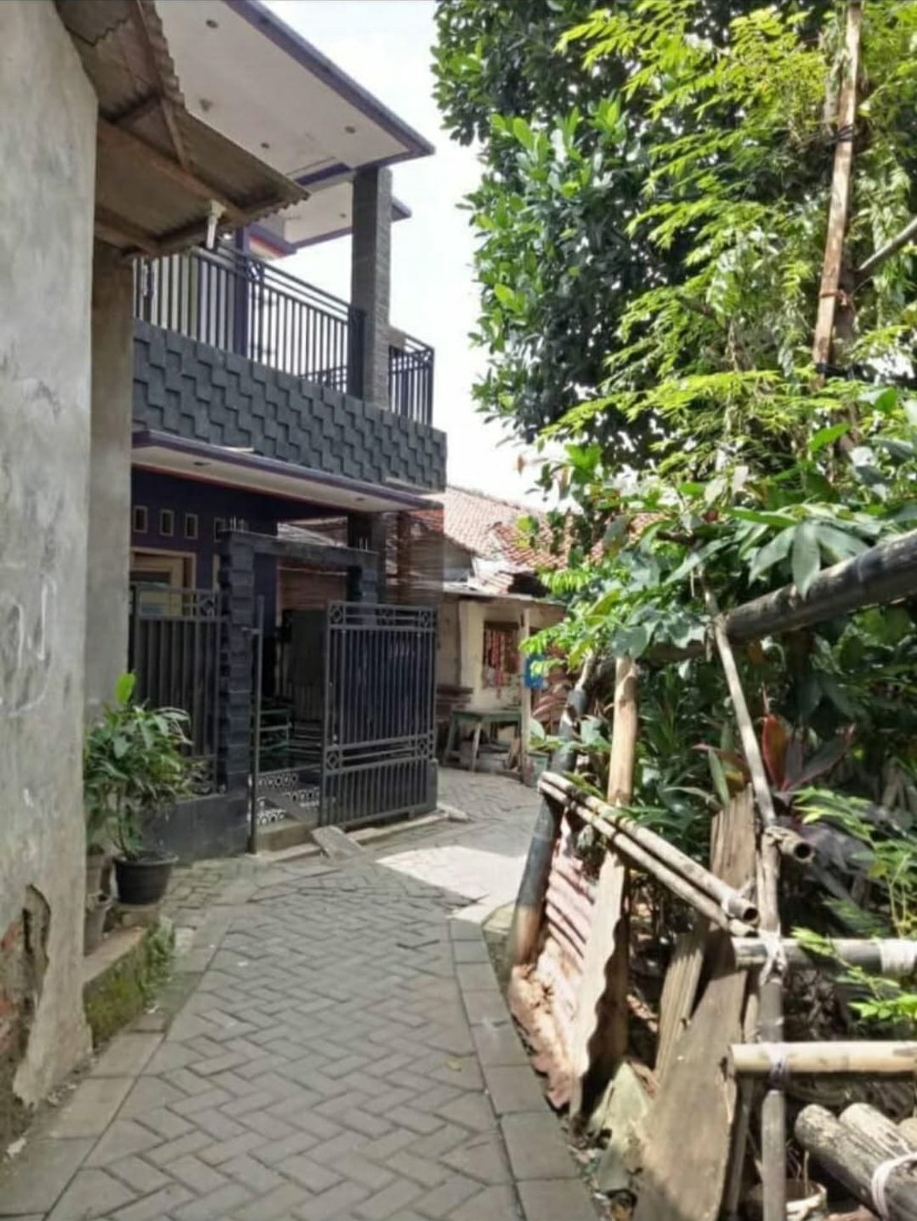 Rumah Siap huni, lokasi strategis di Larangan