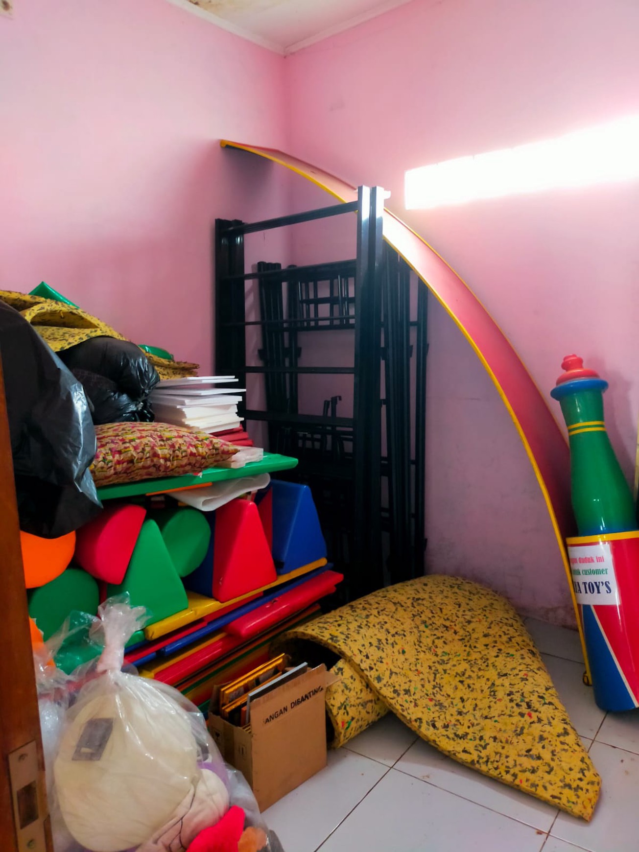 Raumah Minimalis 2 Lantai, di Pondok Aren