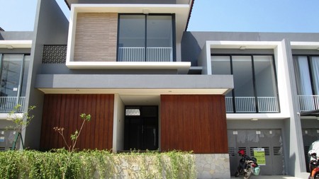 Rumah Bagus Di Kebayoran Symphony Bintaro Sektor 7
