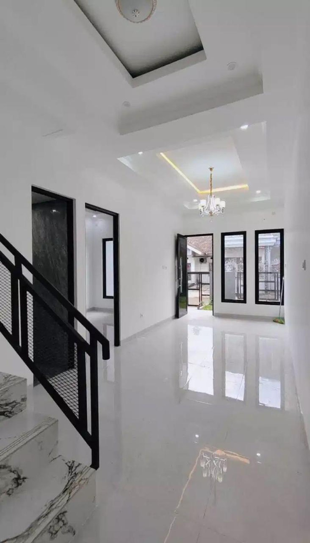 Rumah Di Kencana Loka BSD