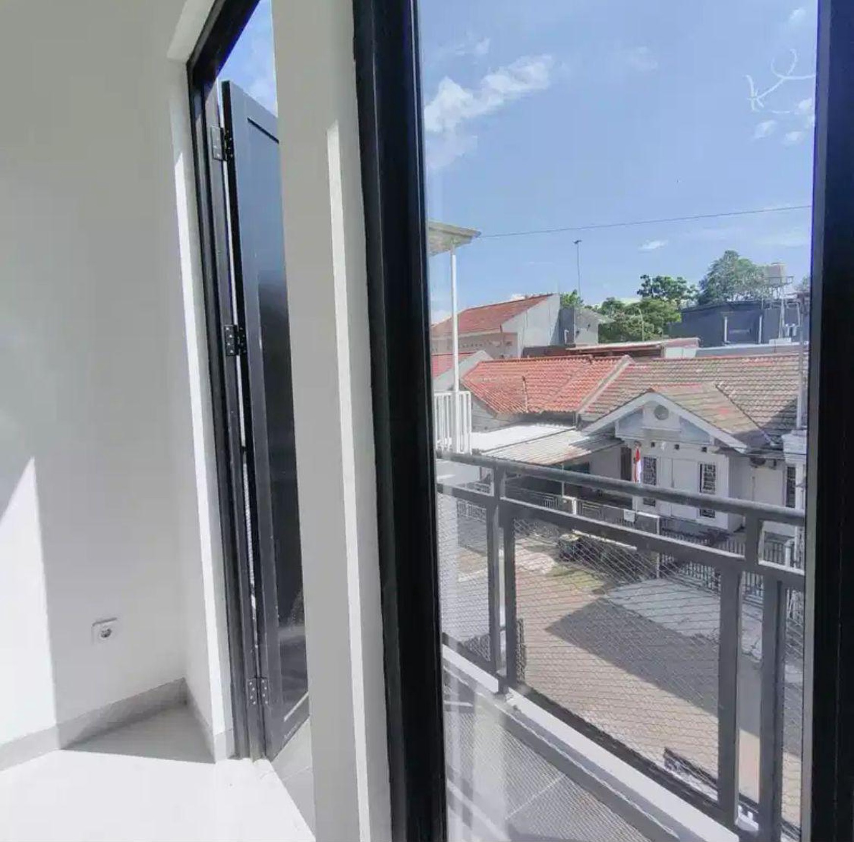 Rumah Di Kencana Loka BSD
