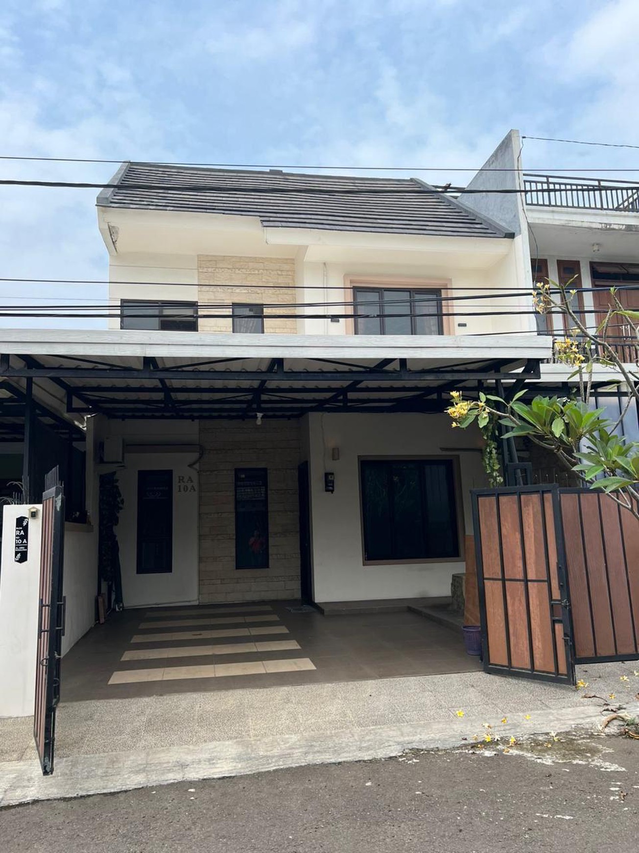 Di Jual Rumah Di Nusa Loka 