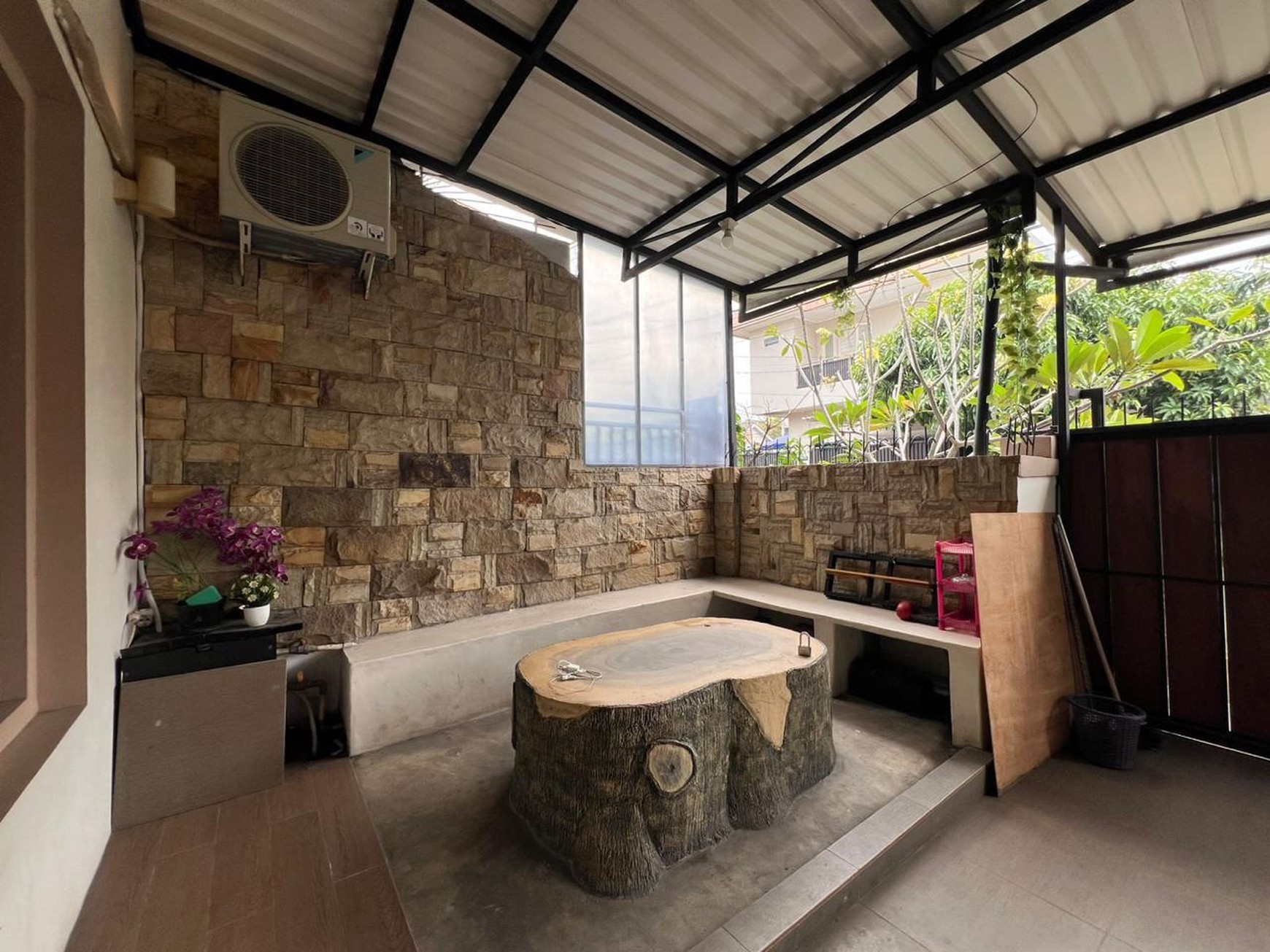 Di Jual Rumah Di Nusa Loka 
