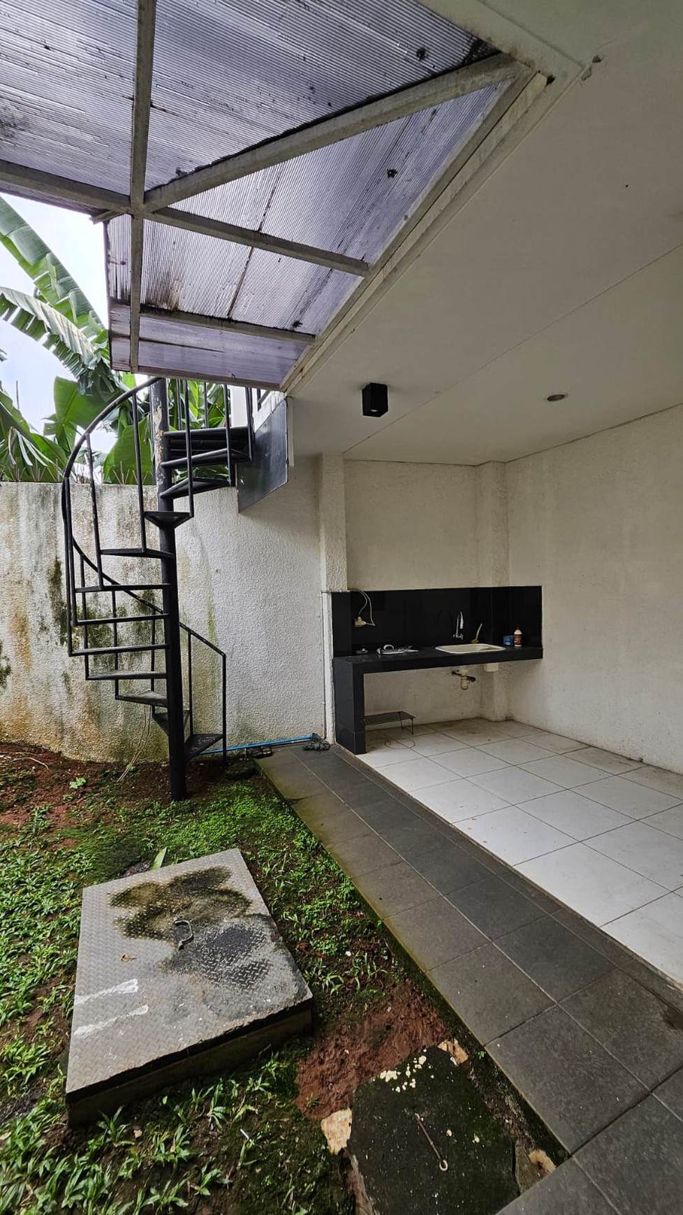 Rumah Bagus Di Ozone Residence Veteran Bintaro Jakarta Selatan