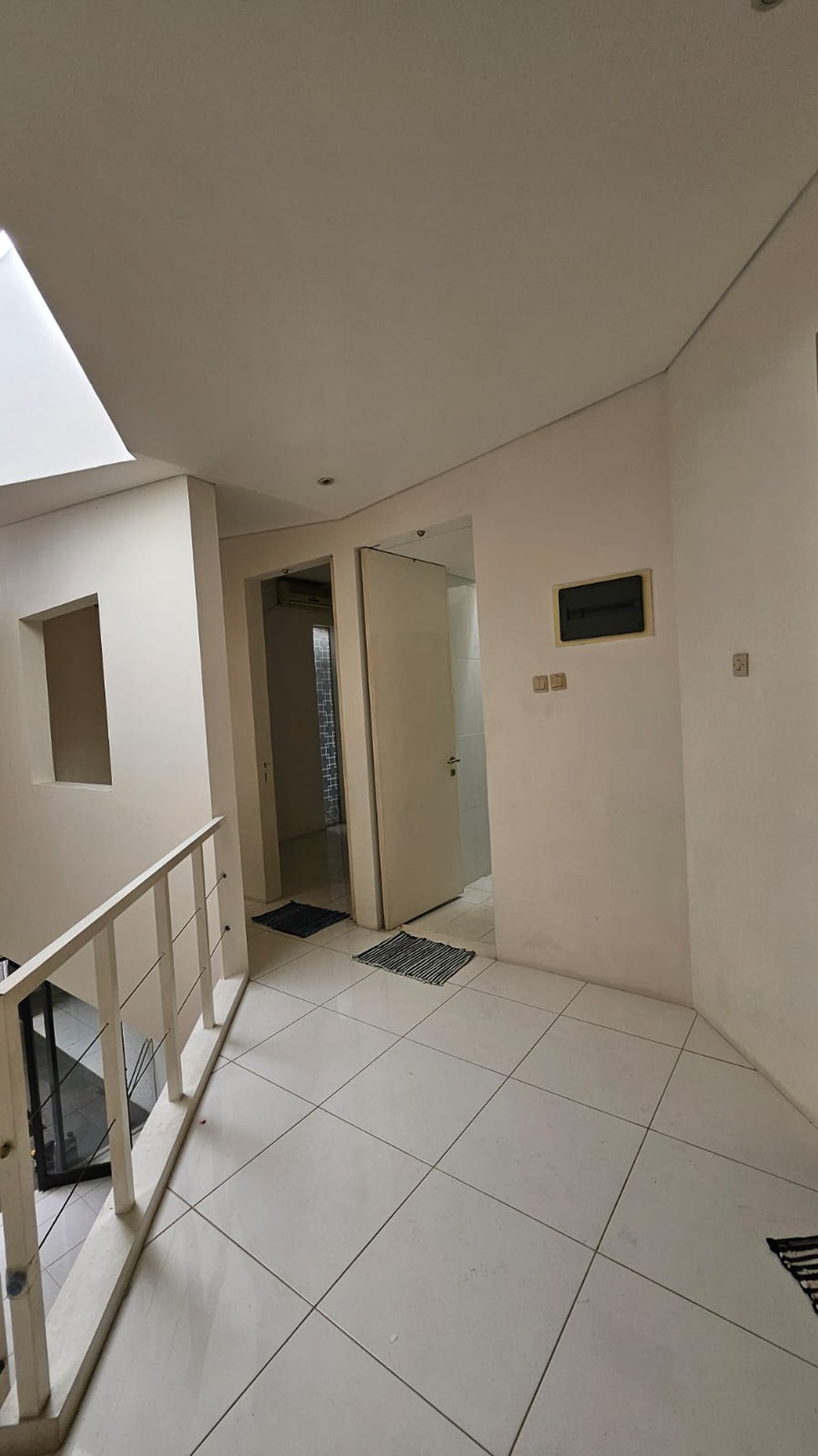 Rumah Bagus Di Ozone Residence Veteran Bintaro Jakarta Selatan