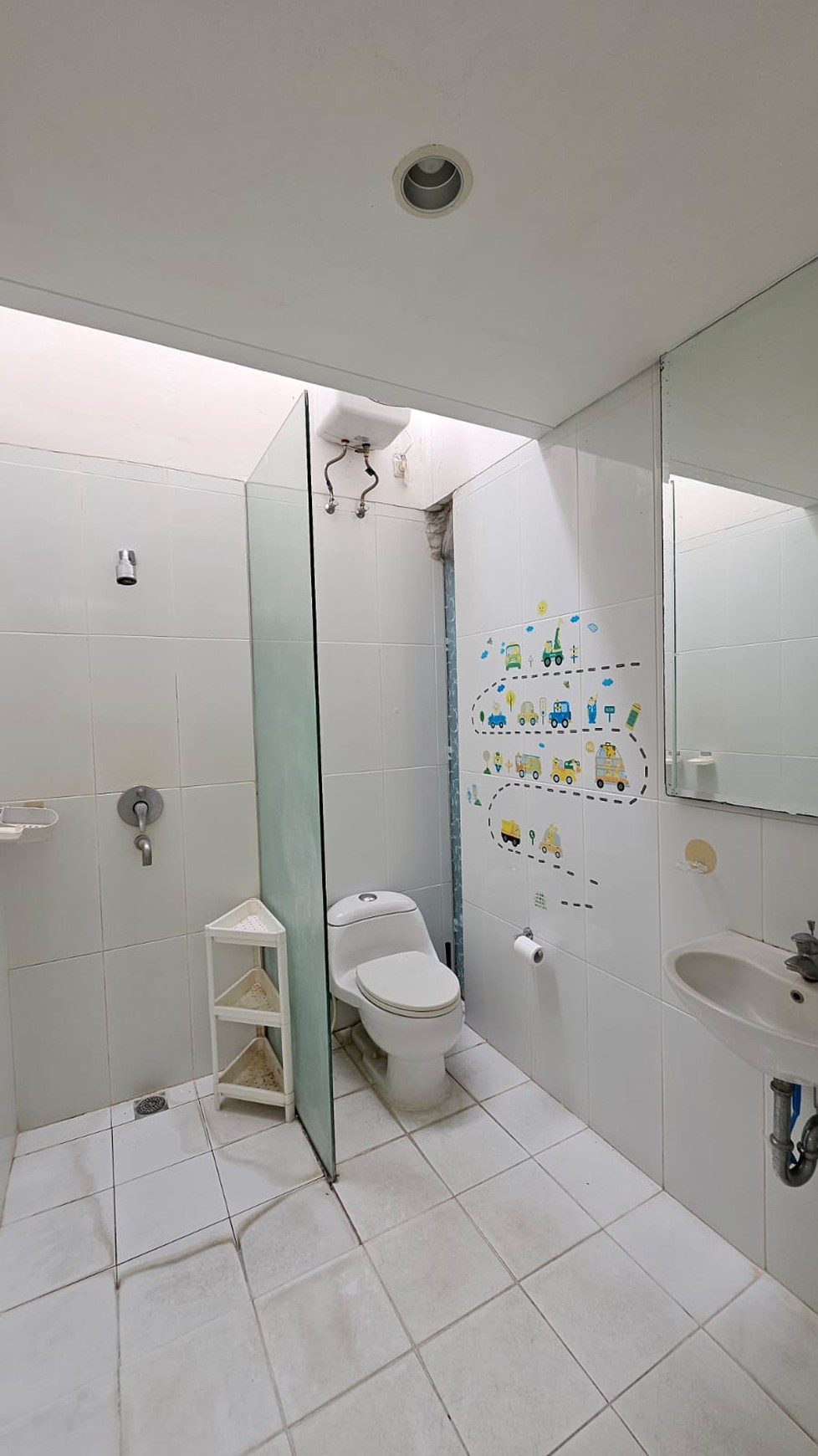 Rumah Bagus Di Ozone Residence Veteran Bintaro Jakarta Selatan