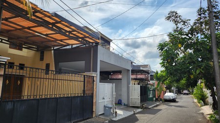 Rumah 2 Lantai Siap Huni Fasilitas Umum Serba Dekat di Jalan Marinir Timur Pondok Kelapa