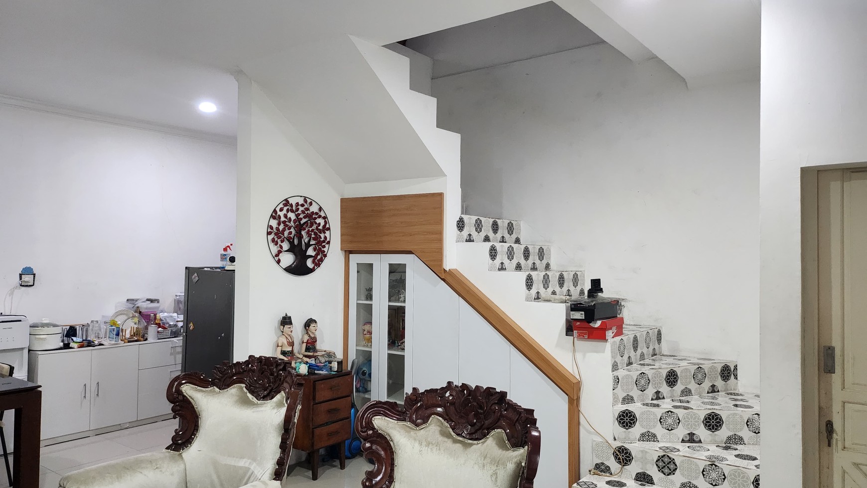 Rumah 2 Lantai Siap Huni Fasilitas Umum Serba Dekat di Jalan Marinir Timur Pondok Kelapa