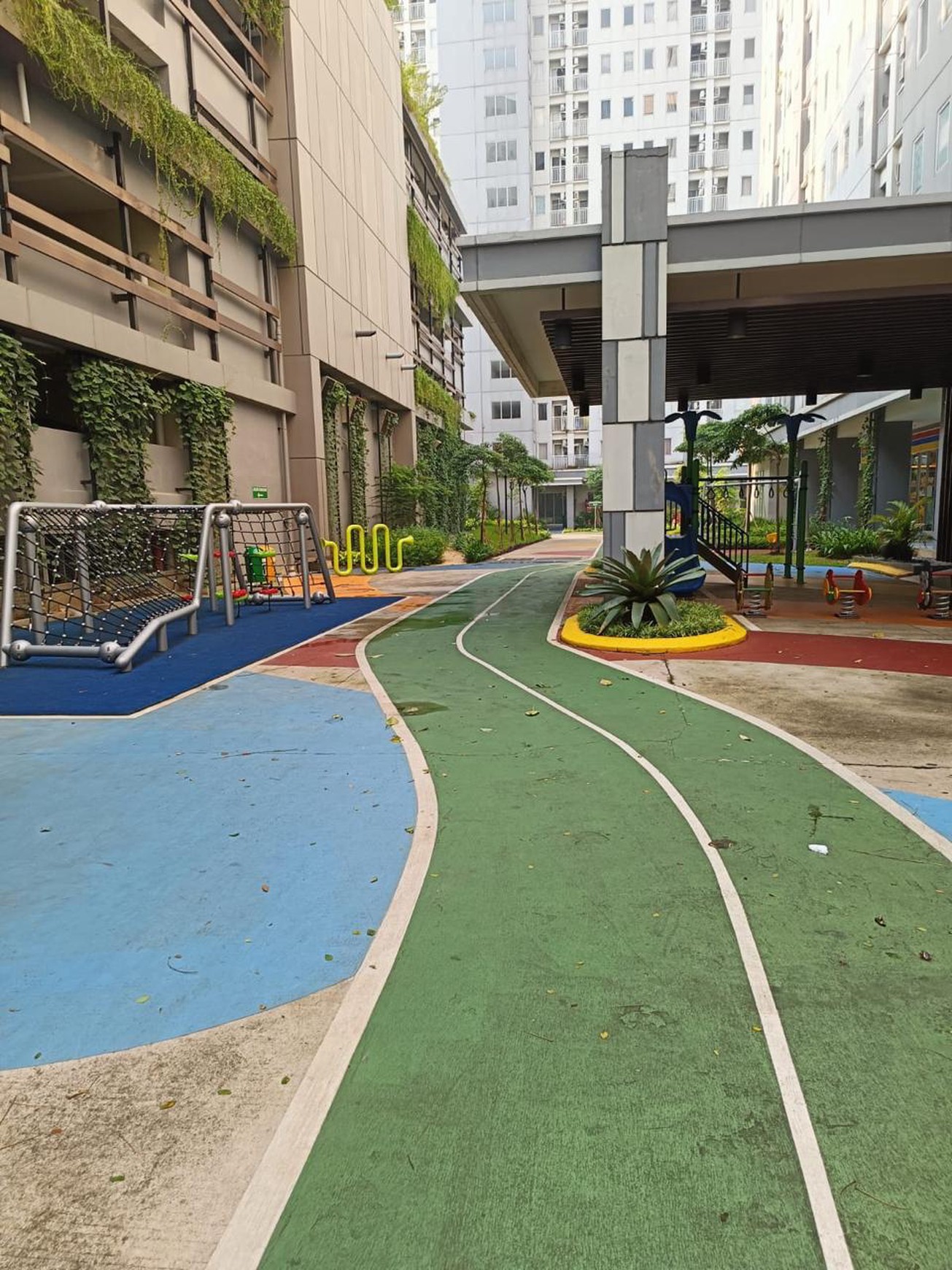 Apartemen bagus,securty 24 jam di Emerald Bintaro