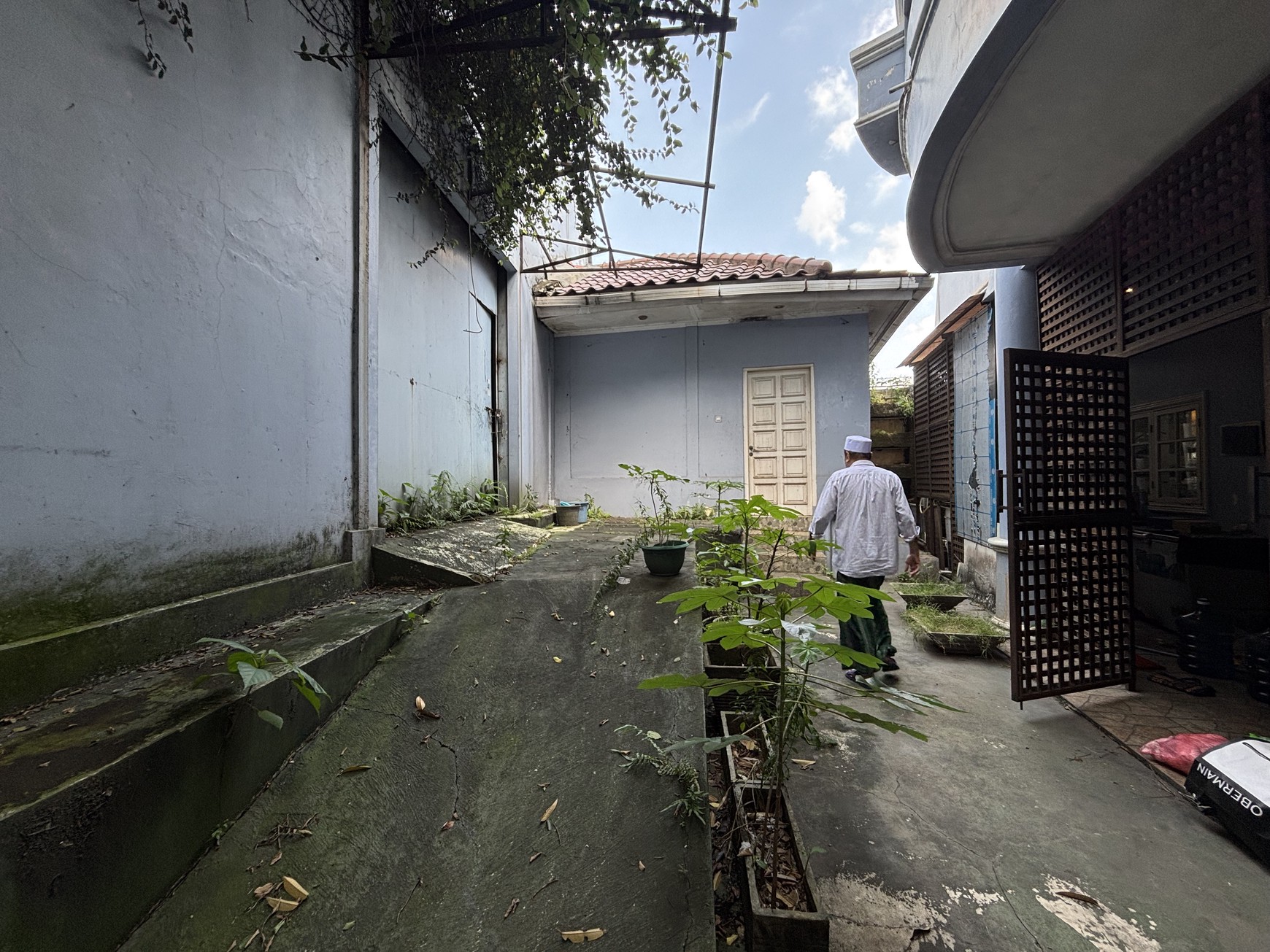 Rumah Besar - 2 Lantai di Kp Cirumput Limus Nunggal Cileungsi 