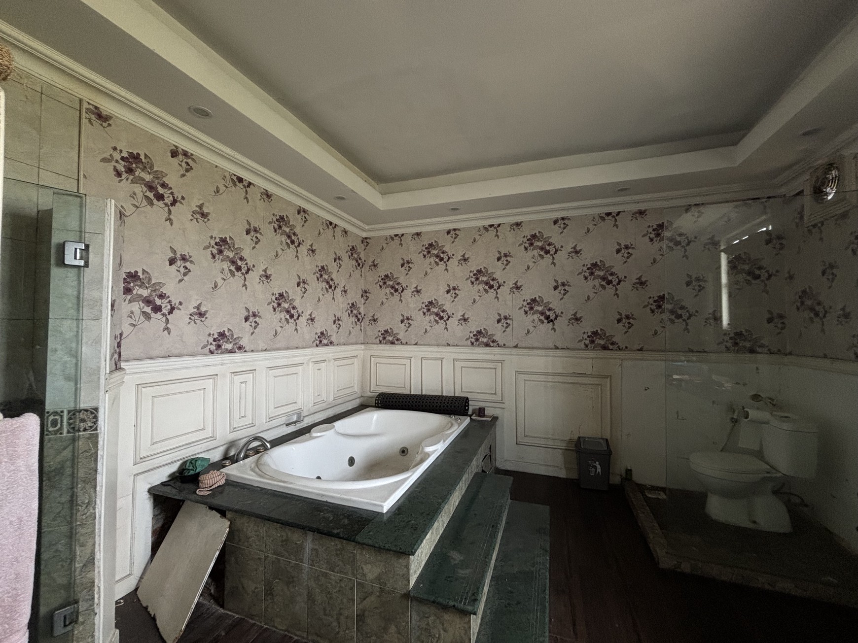 Rumah Besar - 2 Lantai di Kp Cirumput Limus Nunggal Cileungsi 