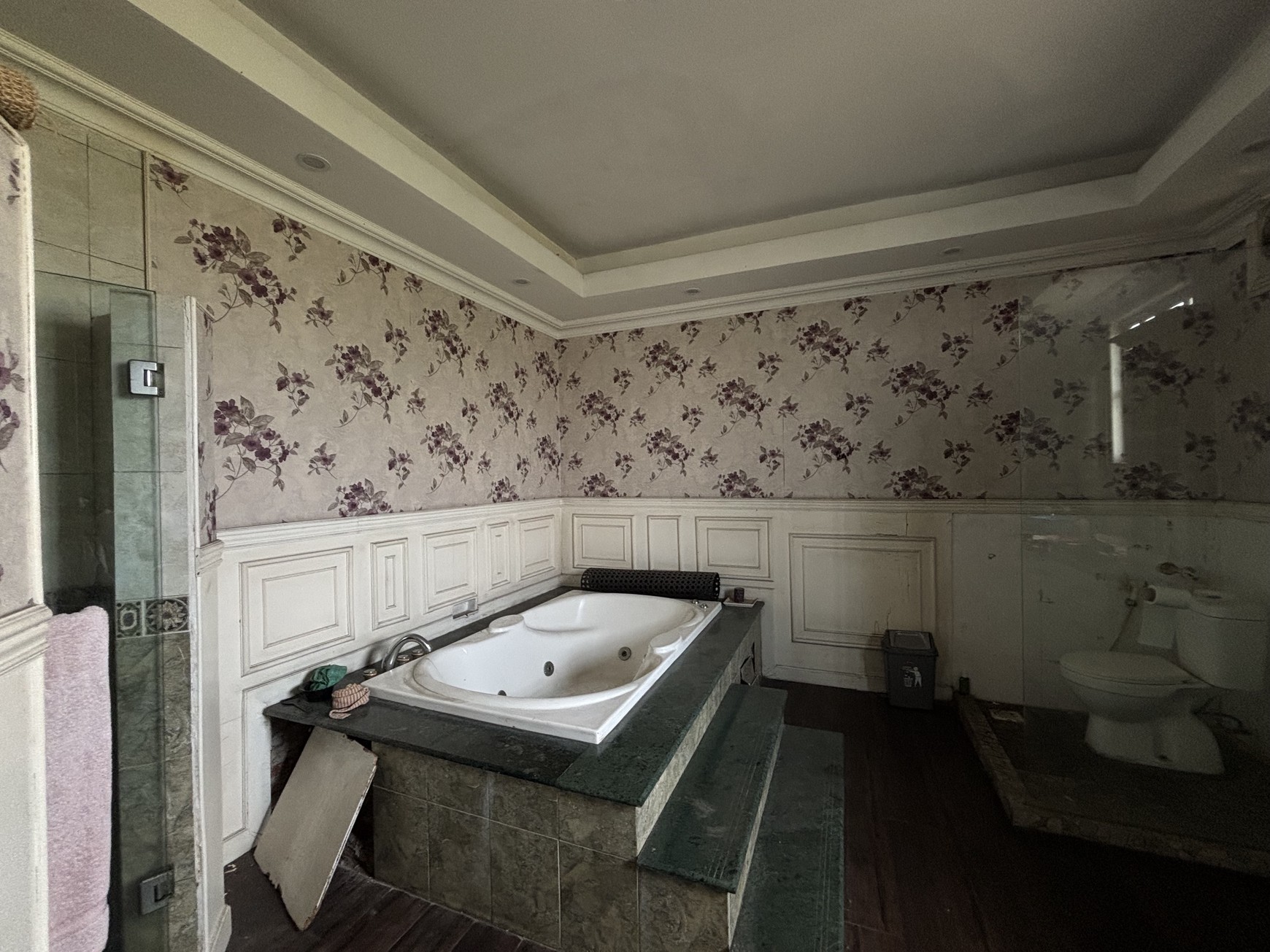 Rumah Besar - 2 Lantai di Kp Cirumput Limus Nunggal Cileungsi 