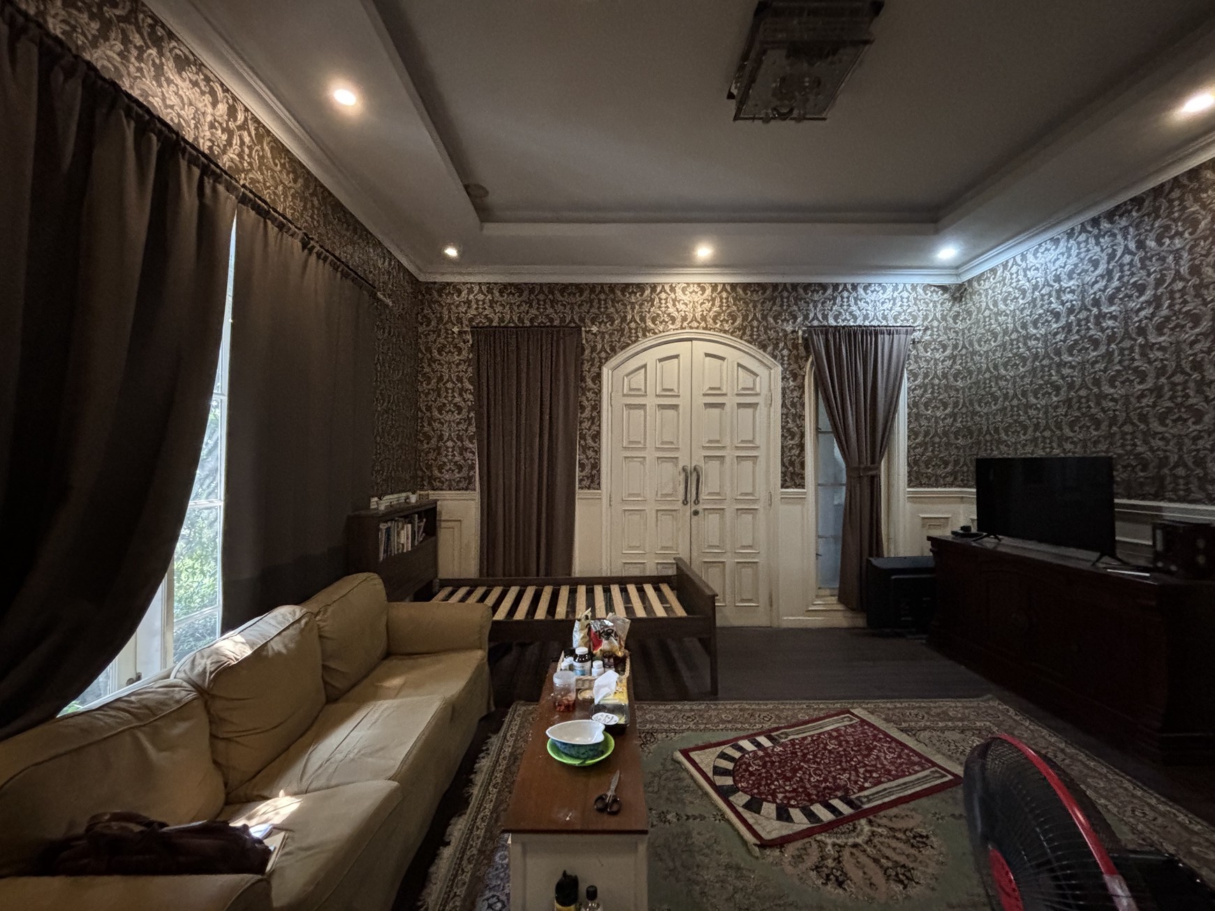 Rumah Besar - 2 Lantai di Kp Cirumput Limus Nunggal Cileungsi 