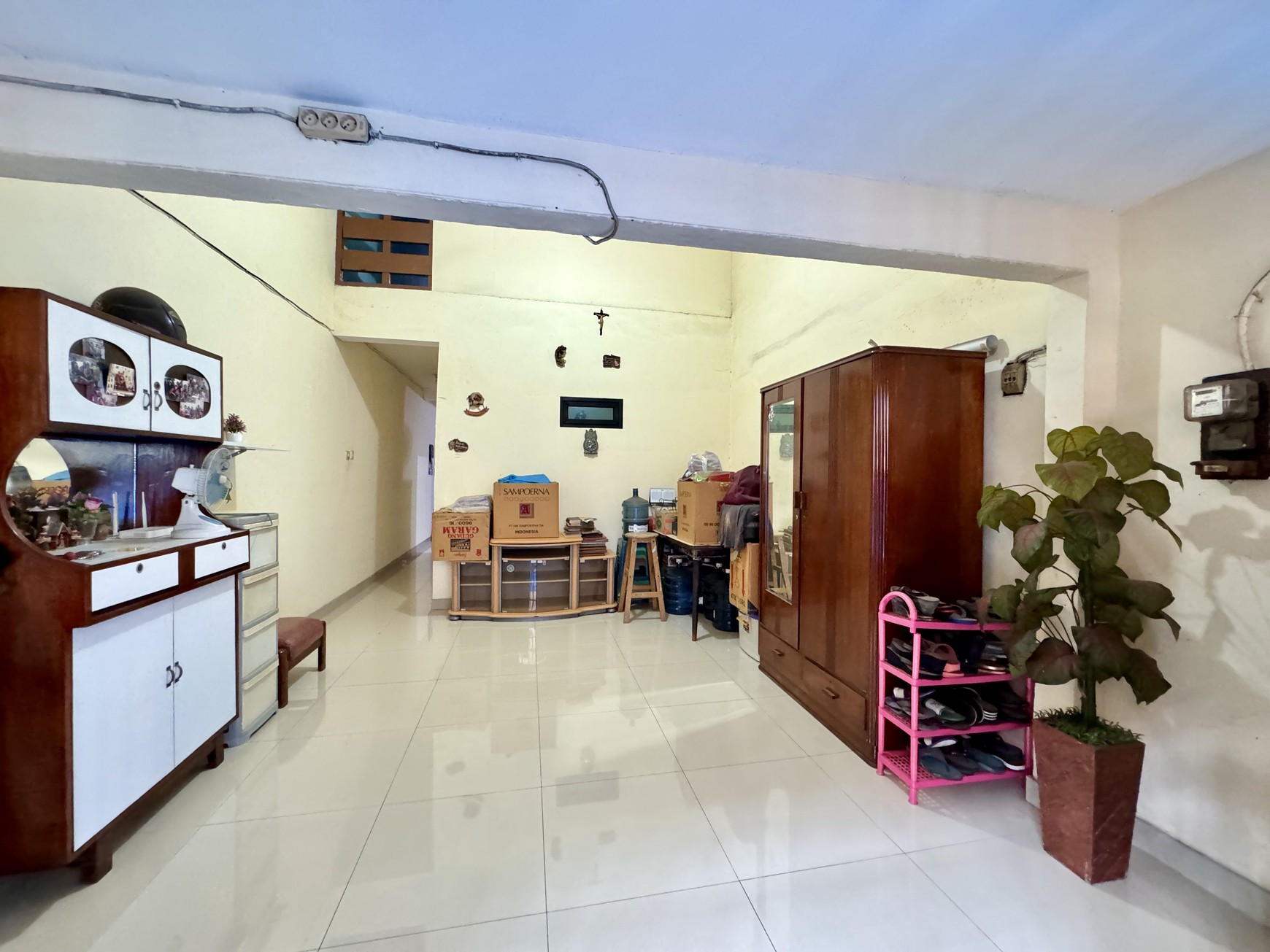 Dijual Rumah di Komplek Jembatan Besi, Tambora, Jakarta Barat