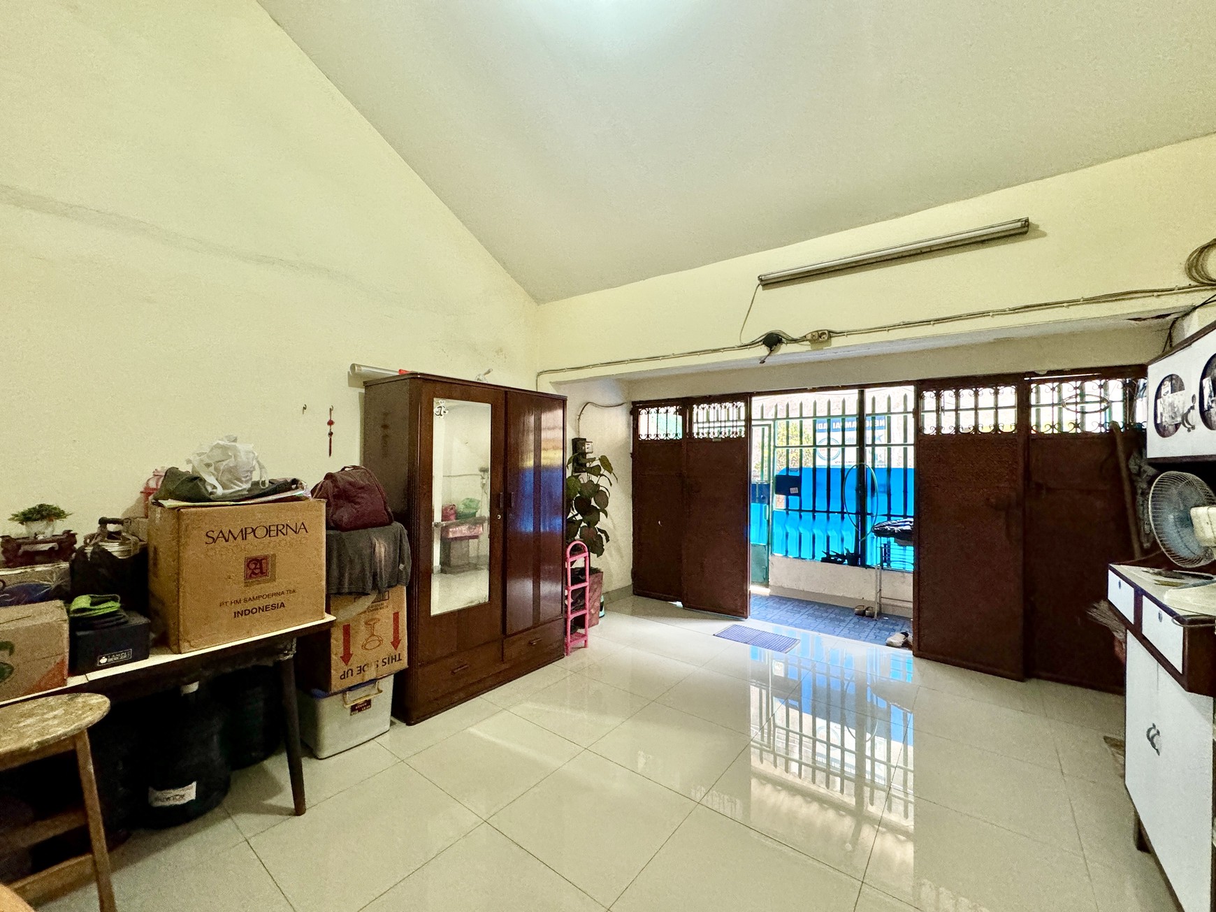 Dijual Rumah di Komplek Jembatan Besi, Tambora, Jakarta Barat