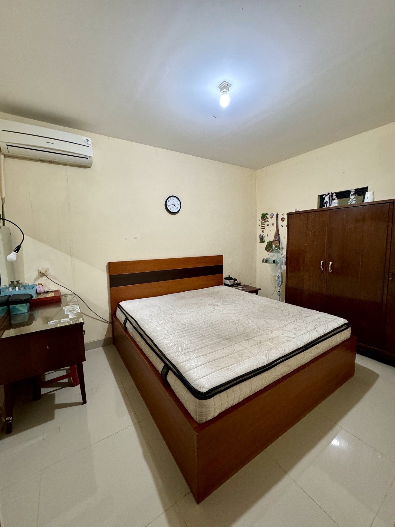 Dijual Rumah di Komplek Jembatan Besi, Tambora, Jakarta Barat