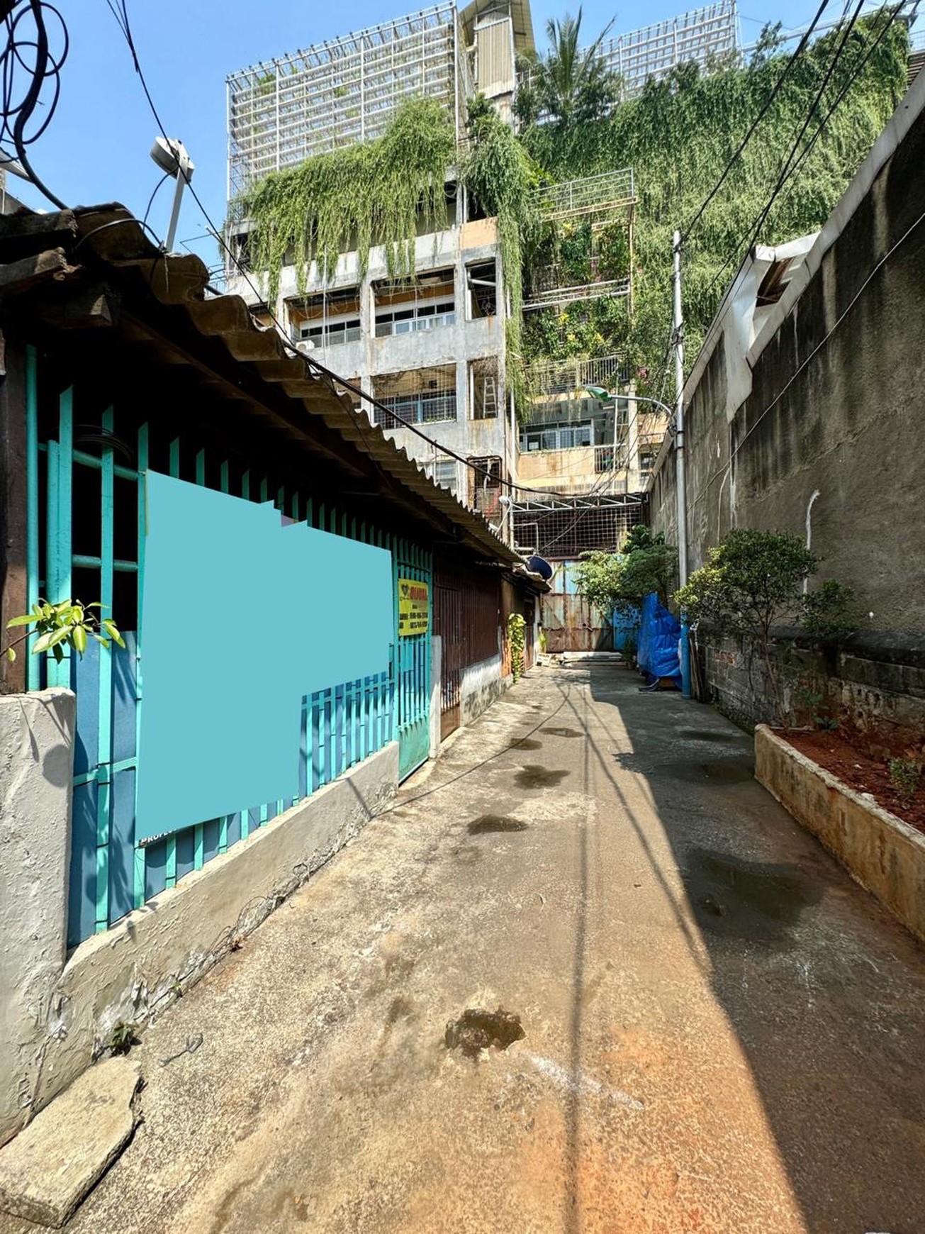 Dijual Rumah di Komplek Jembatan Besi, Tambora, Jakarta Barat