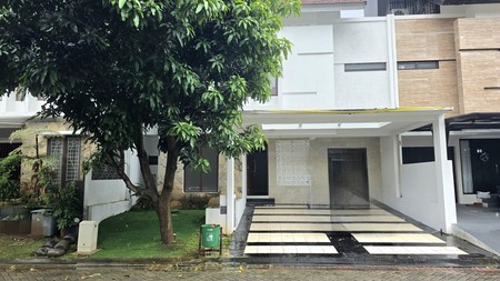 Rumah Bagus Siap Huni dan Asri di Discovery Conserva, Bintaro Jaya Sektor 9