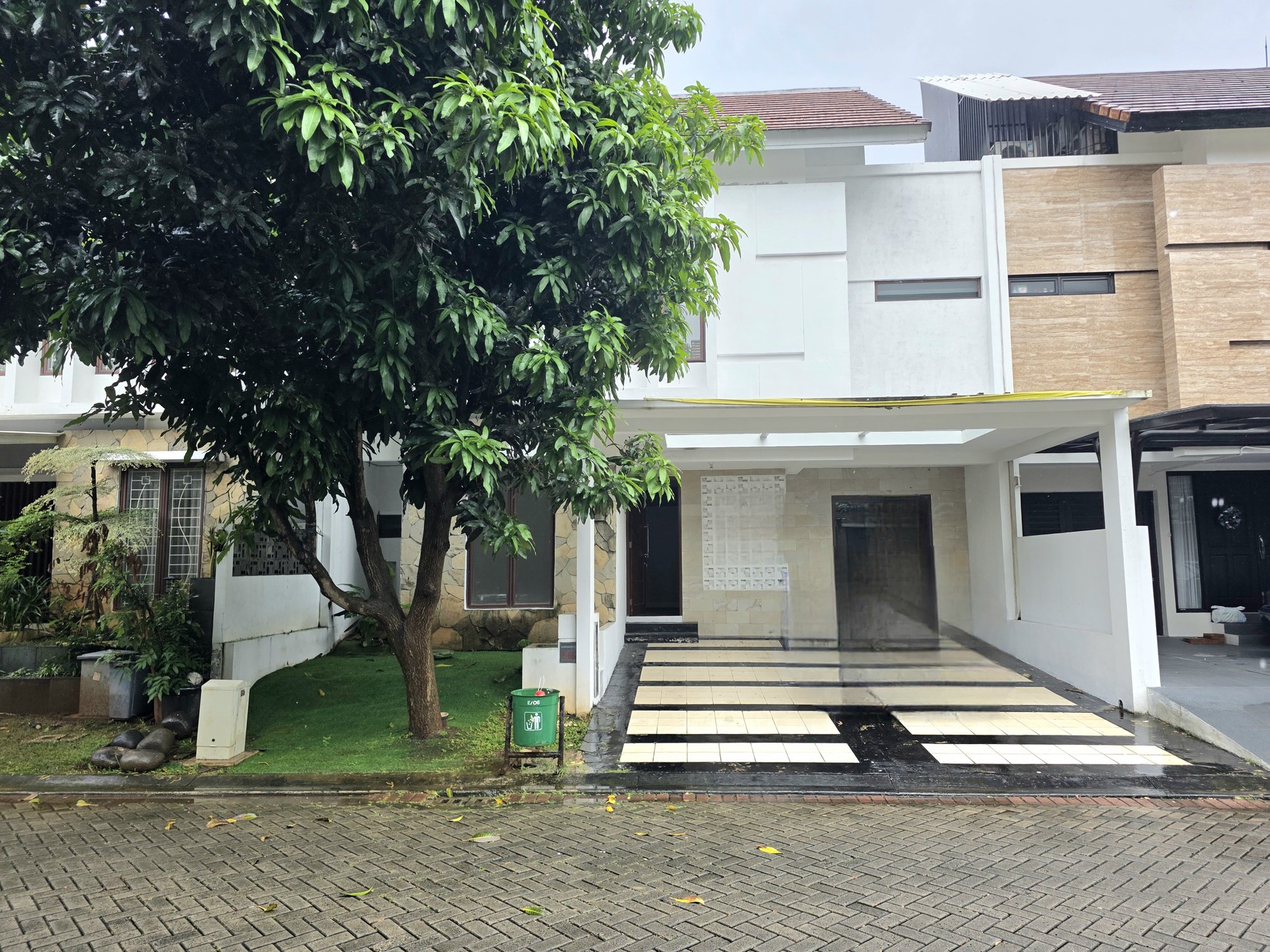 Rumah Bagus Siap Huni dan Asri di Discovery Conserva, Bintaro Jaya Sektor 9