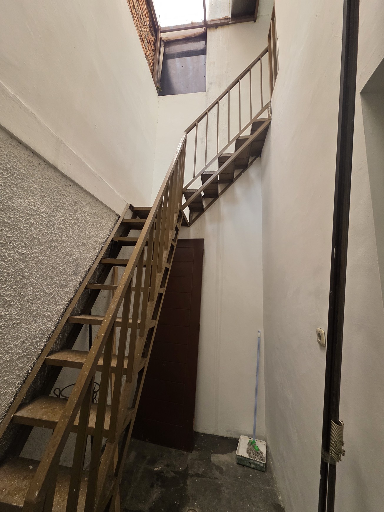 Rumah Bagus Siap Huni dan Asri di Discovery Conserva, Bintaro Jaya Sektor 9