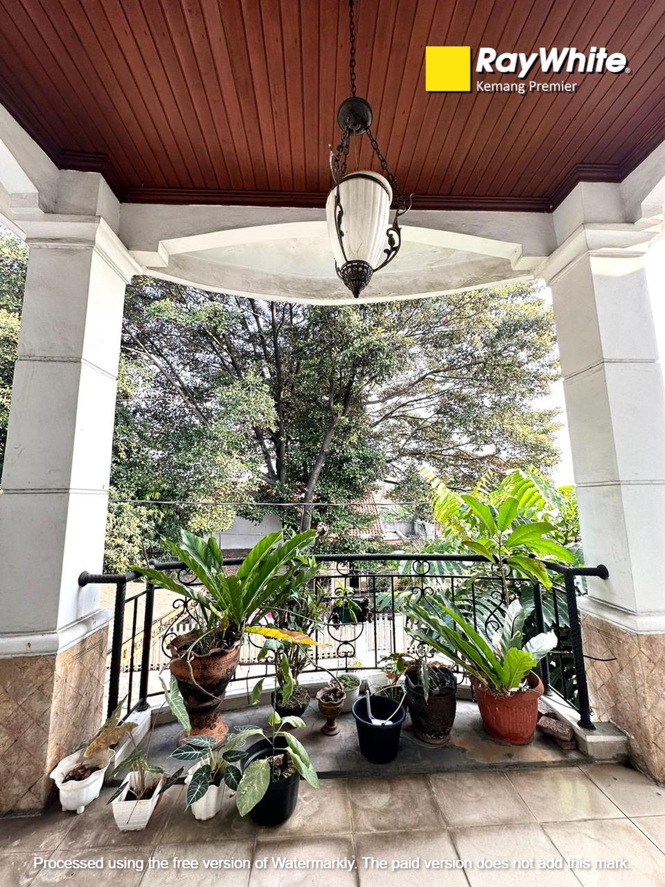 Rumah Asri 2 Lantai Siap Huni, Jalan Kalibata Utara