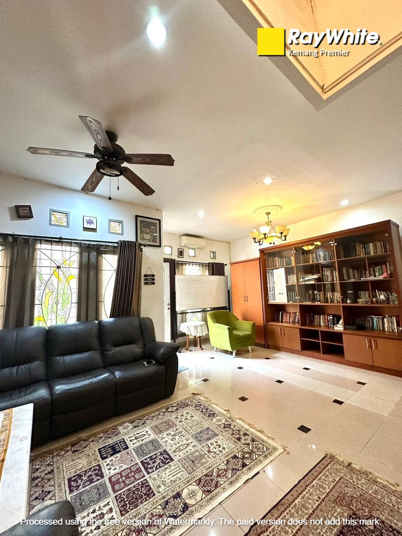 Rumah Asri 2 Lantai Siap Huni, Jalan Kalibata Utara