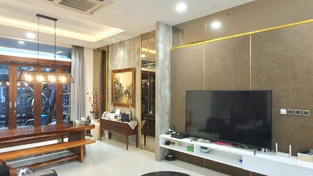 Rumah mewah dan elegan, modern- minimalis, fully furnished, di Kelapa Nias, Kelapa Gading