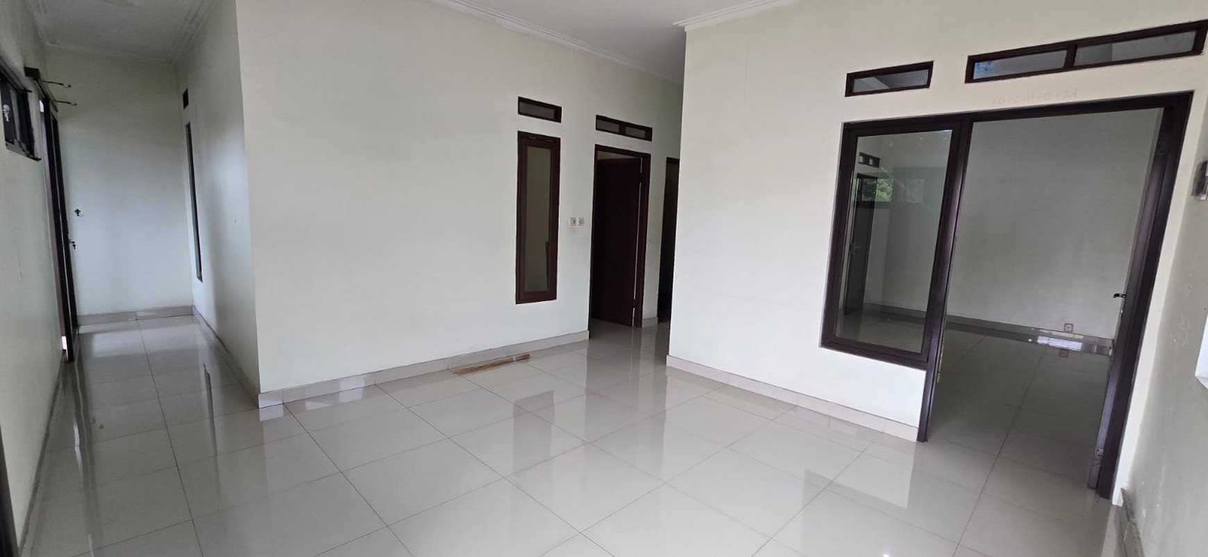Rumah di blok terdepan Nusa Loka BSD, Dekat Pasar Modern BSD