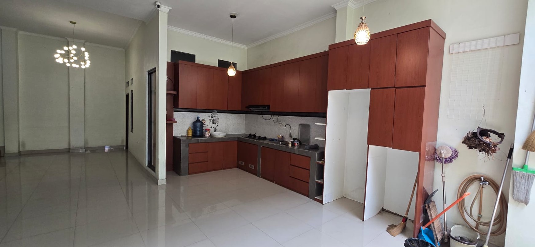 Rumah di blok terdepan Nusa Loka BSD, Dekat Pasar Modern BSD