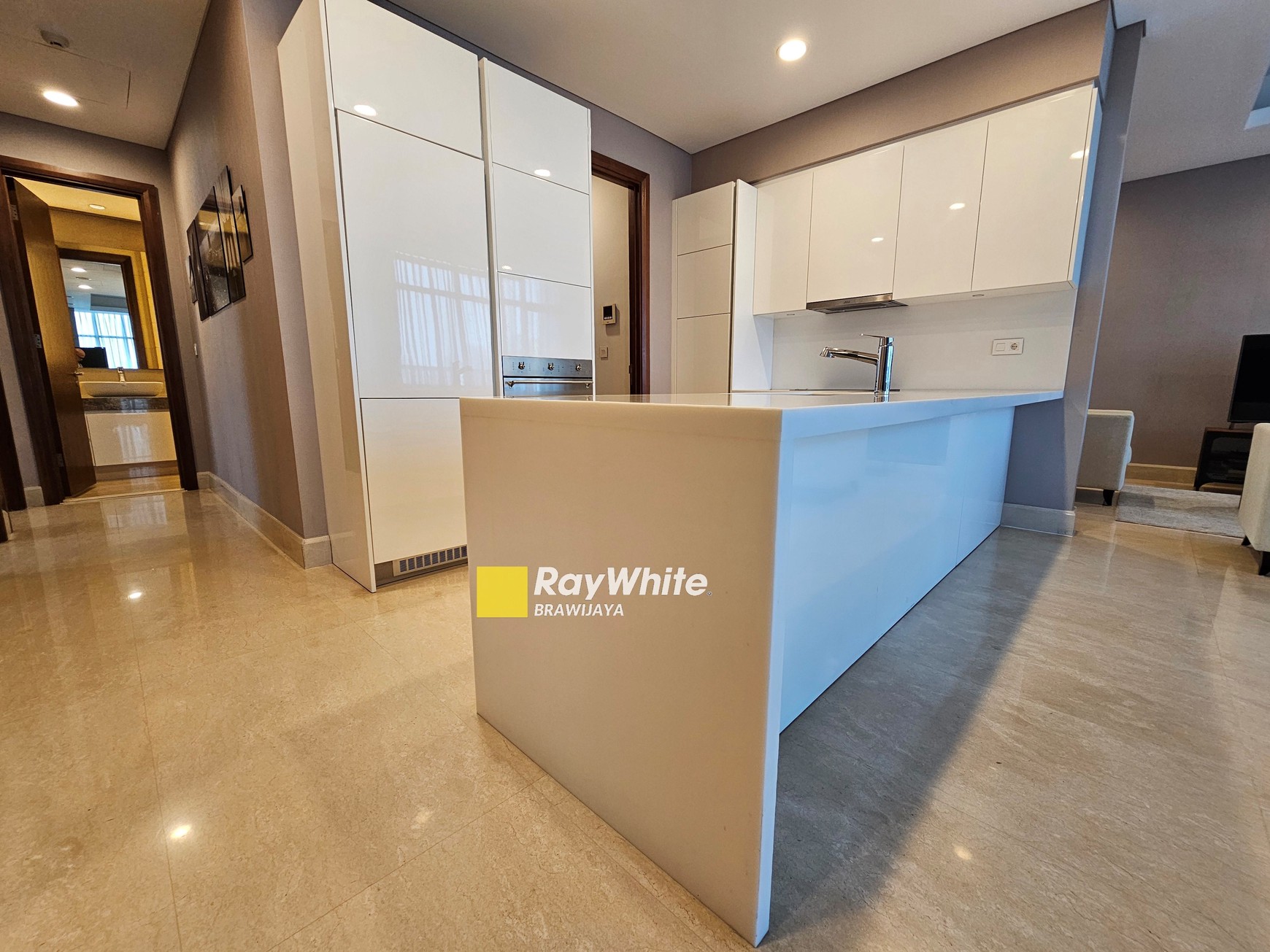 Unit di Apartemen La Maison Barito, Kebayoran Baru, siap huni, 1 km ke MRT Blok M