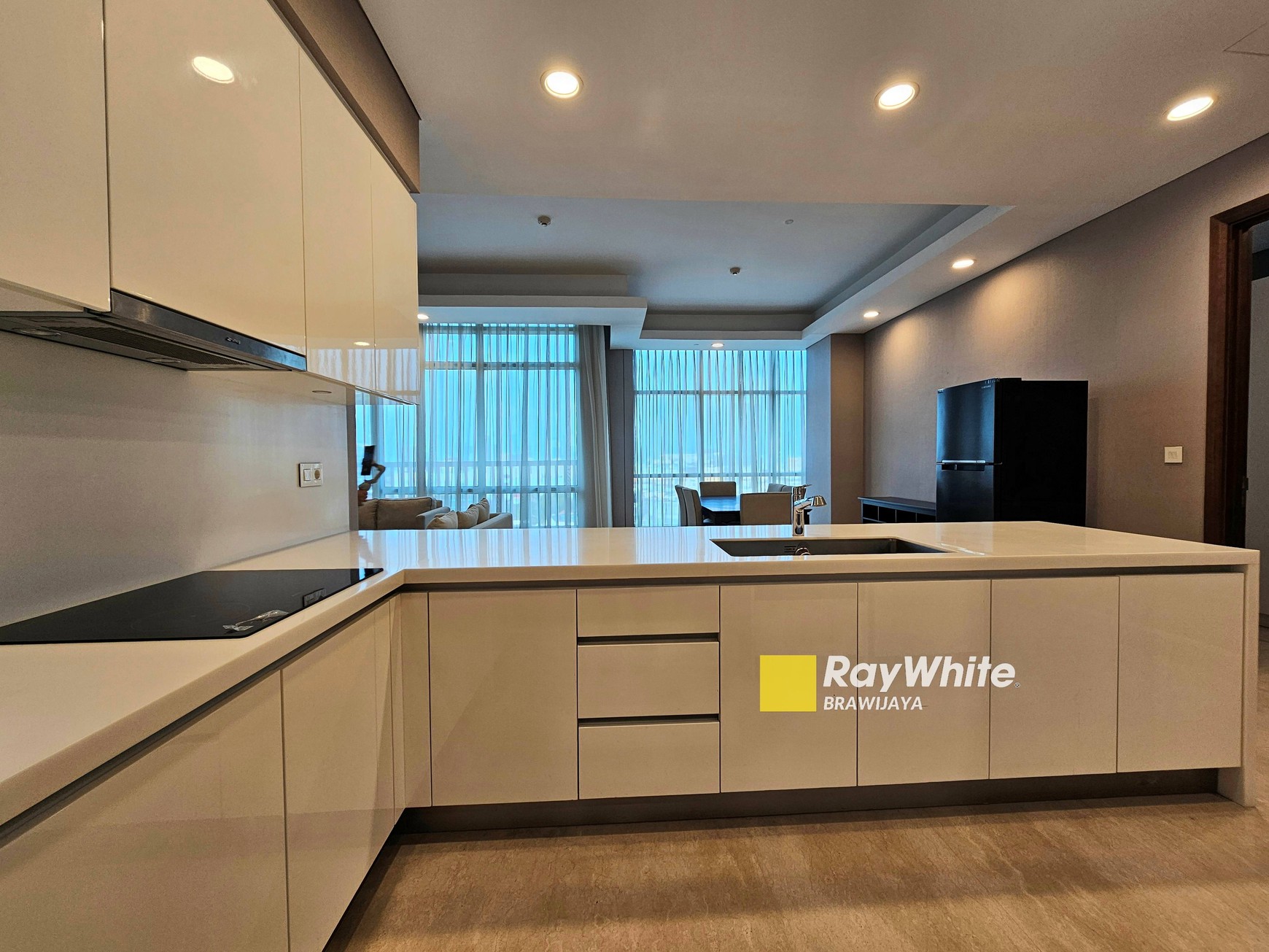 Unit di Apartemen La Maison Barito, Kebayoran Baru, siap huni, 1 km ke MRT Blok M