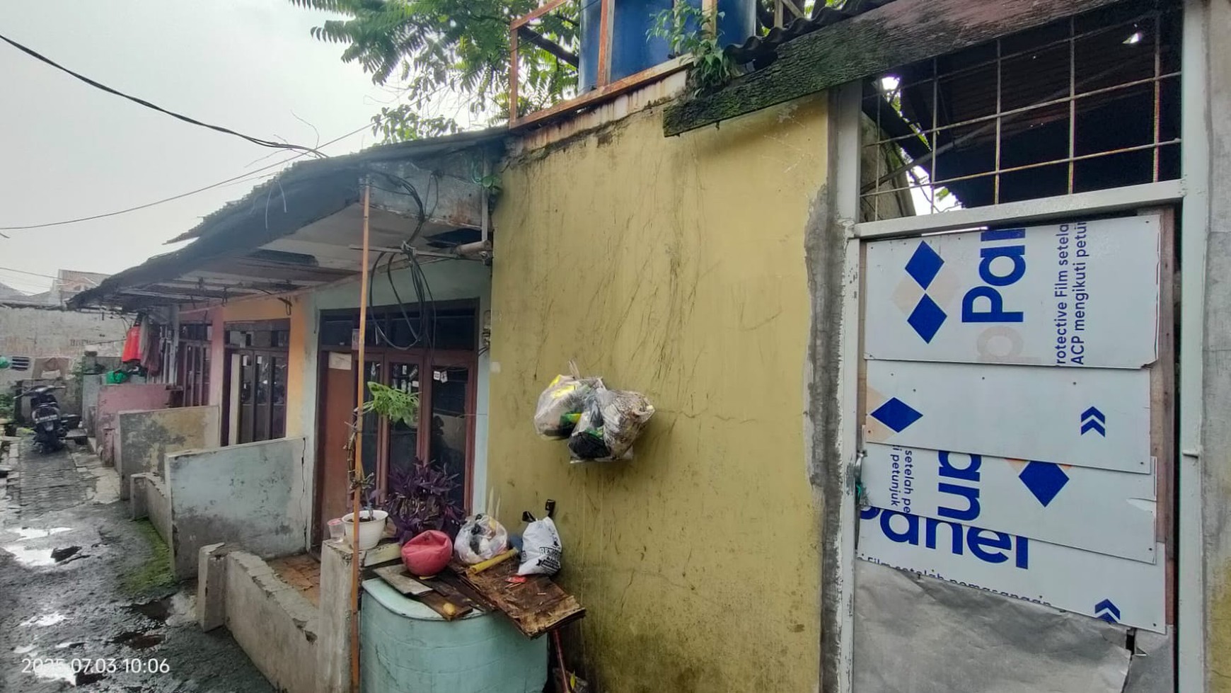 Rumah Hitung Tanah Bekas Kontrakan daerah Cibubur Jakarta Timur 