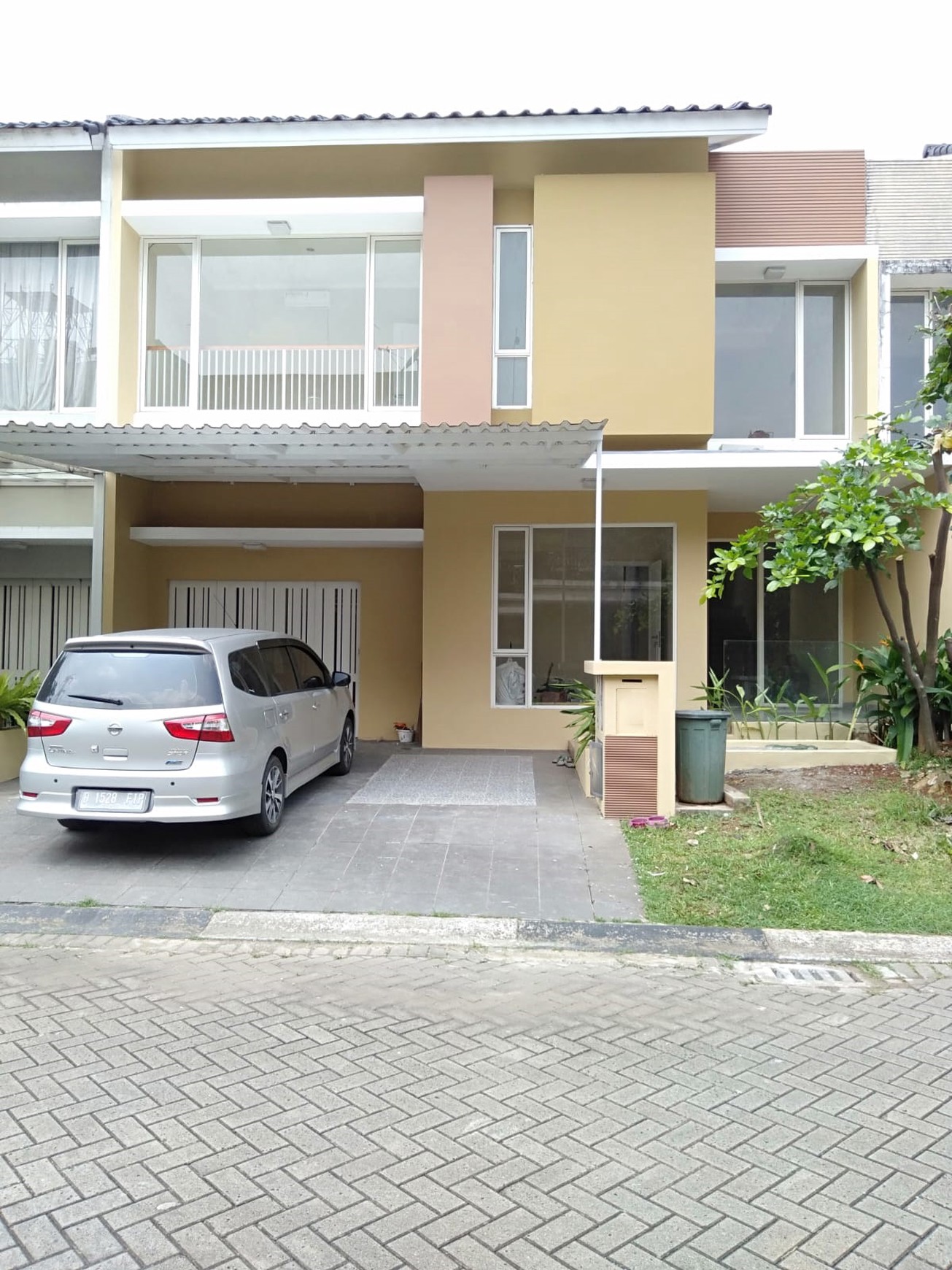 Rumah Bagus Siap Huni dan Asri di Kebayoran Village, Bintaro Jaya, Sektor 7