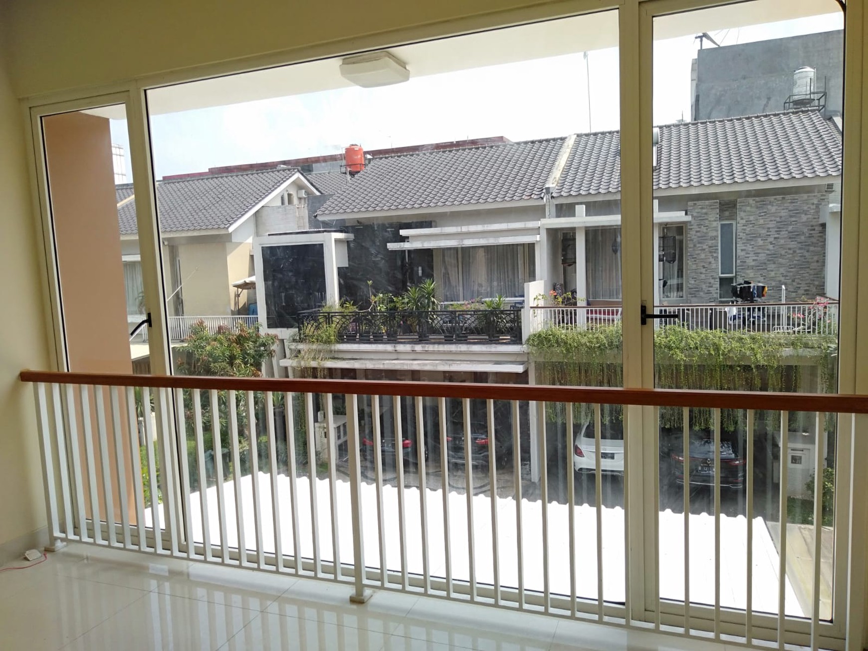 Rumah Bagus Siap Huni dan Asri di Kebayoran Village, Bintaro Jaya, Sektor 7
