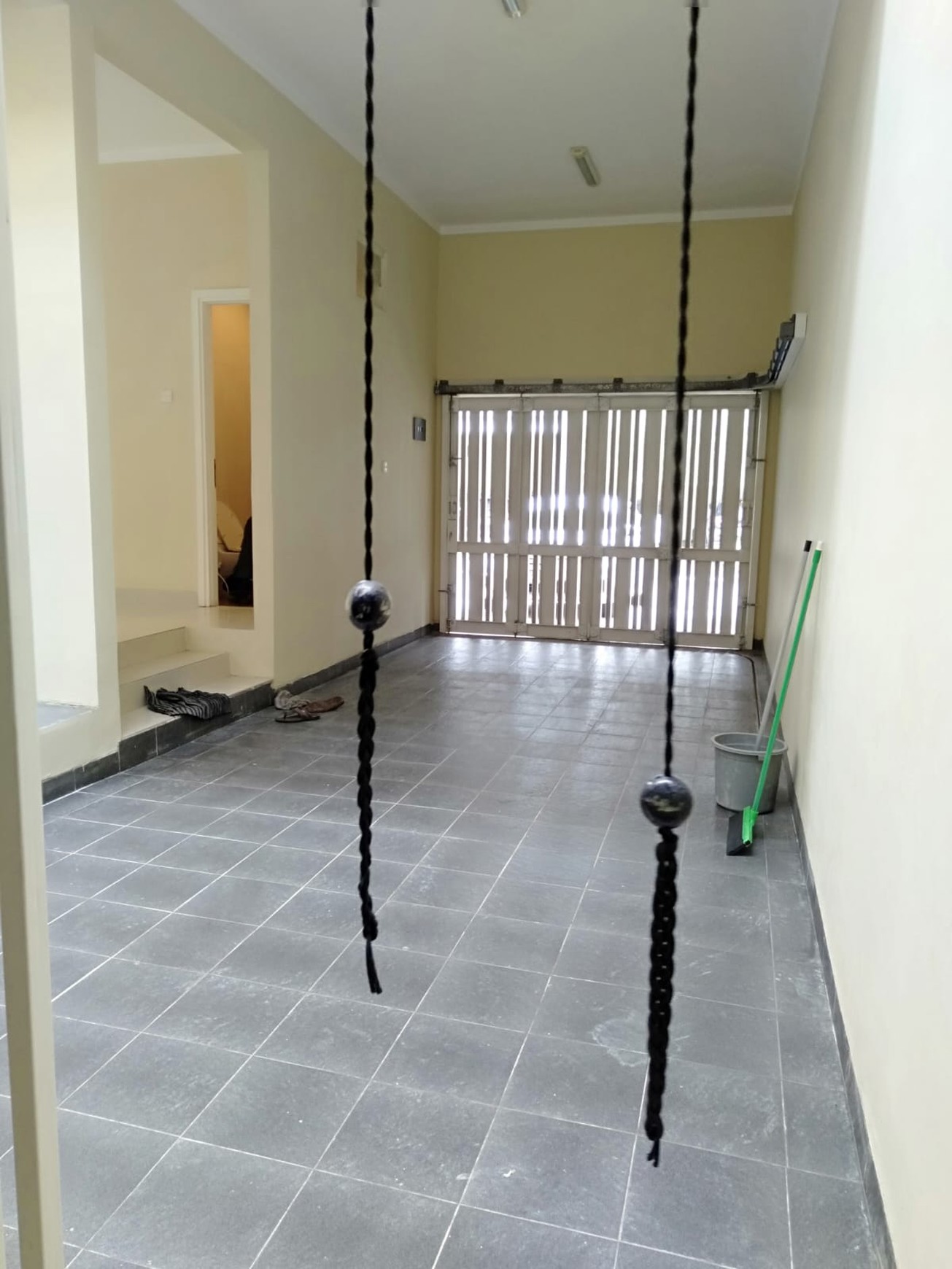 Rumah Bagus Siap Huni dan Asri di Kebayoran Village, Bintaro Jaya, Sektor 7