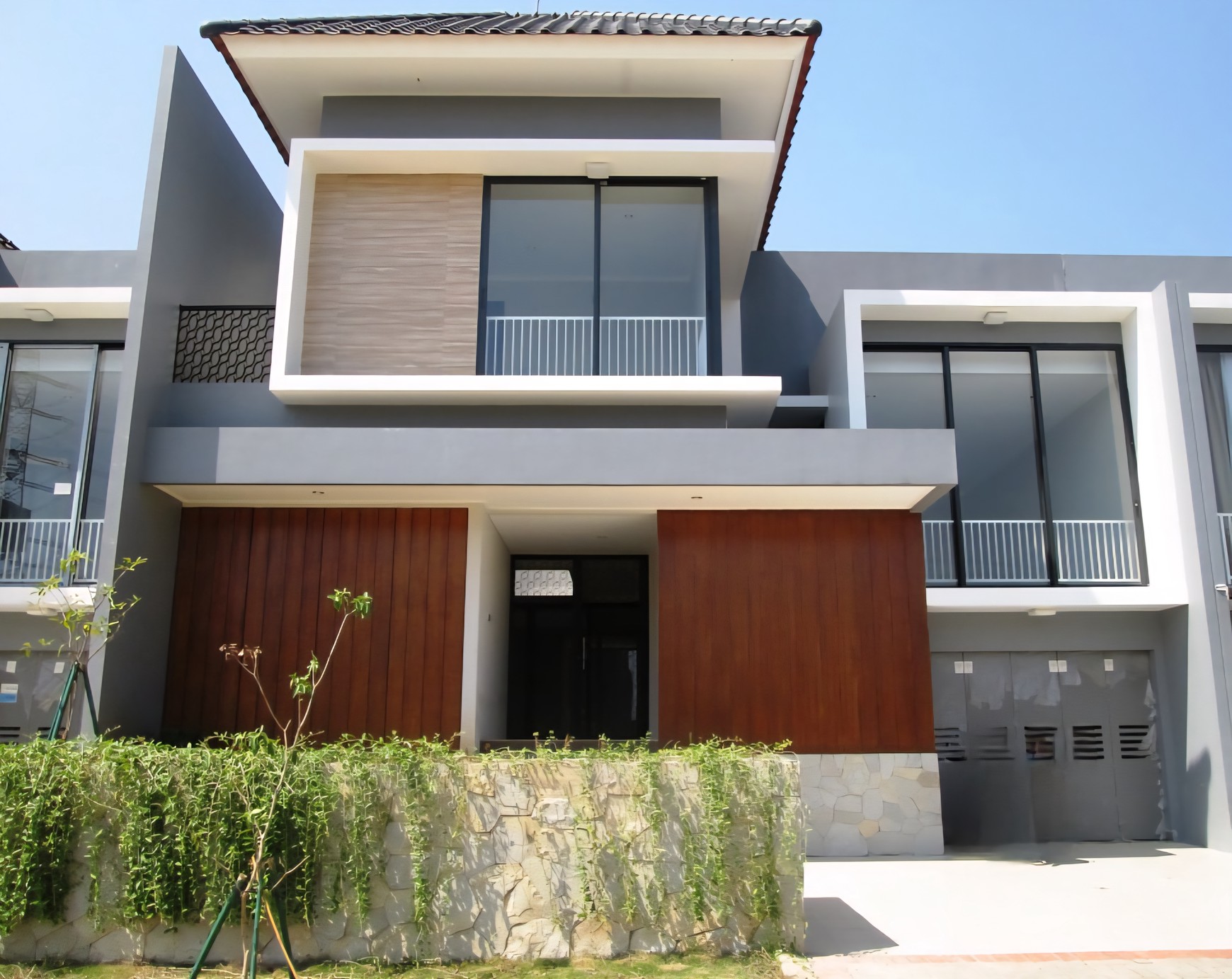 Rumah Bagus Siap Huni dan Asri di Kebayoran Symphony, Bintaro Jaya, Sektor 7