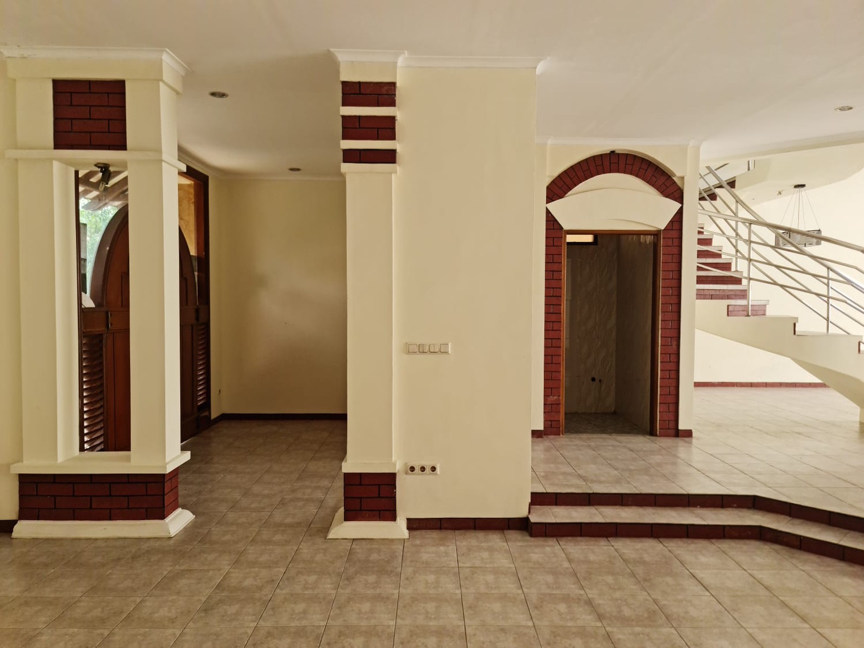 Rumah Eksklusif di Cluster Menteng, Lippo Cikarang