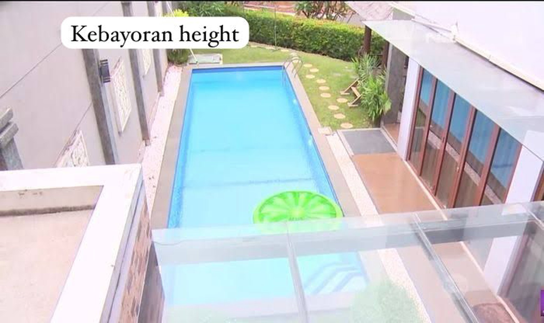 Rumah Luxury dgn Pool, Siap Huni dan Asri di Kebayoran Height, Bintaro Jaya Sektor 7