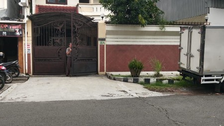 Dijual Rumah di Surabaya Pusat