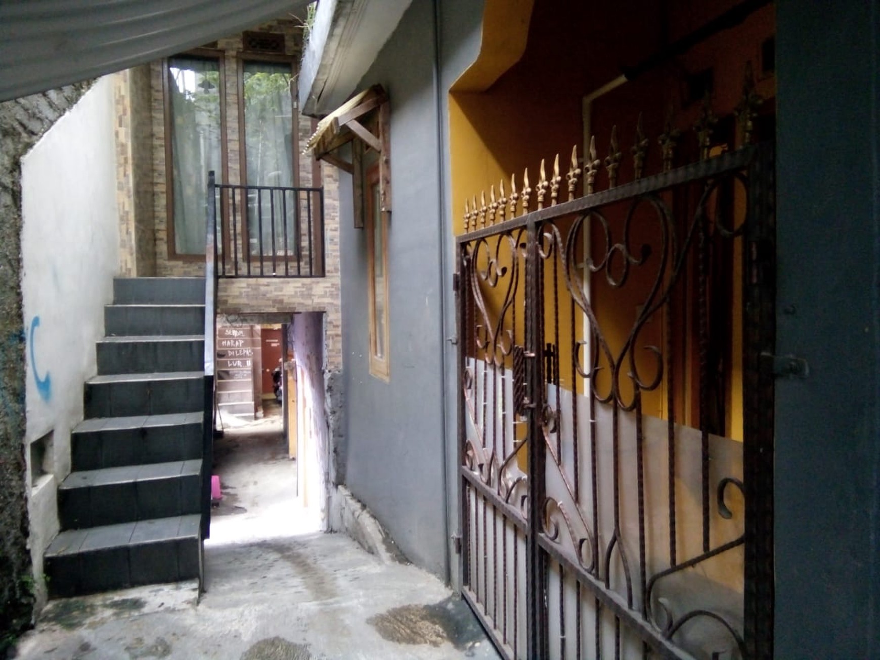 Rumah Kos Aktif di Cikutra dekat Borma