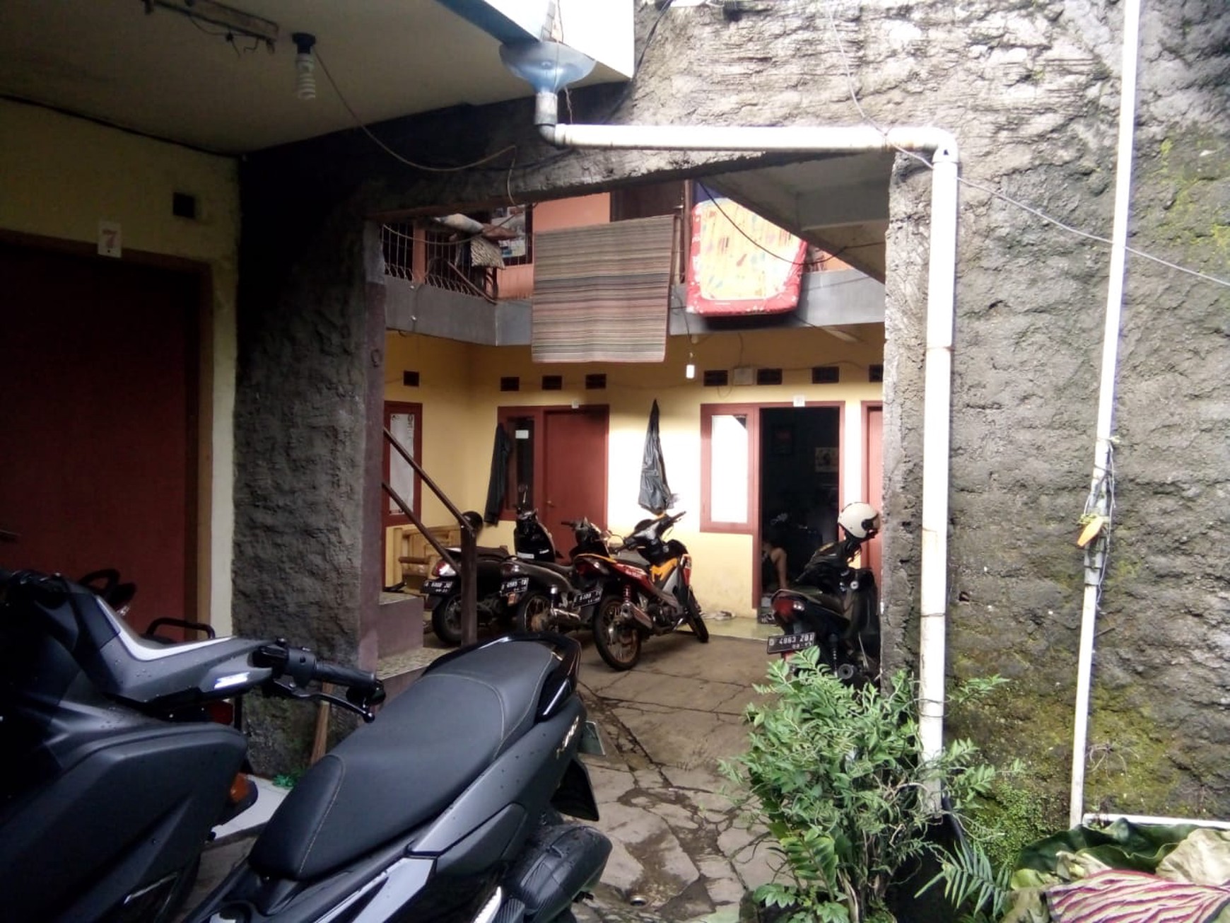 Rumah Kos Aktif di Cikutra dekat Borma
