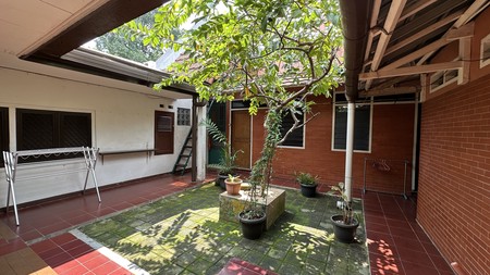 Rumah Lokasi Strategis Jl. CIsanggiri Kebyoran Baru Jakarta Selatan