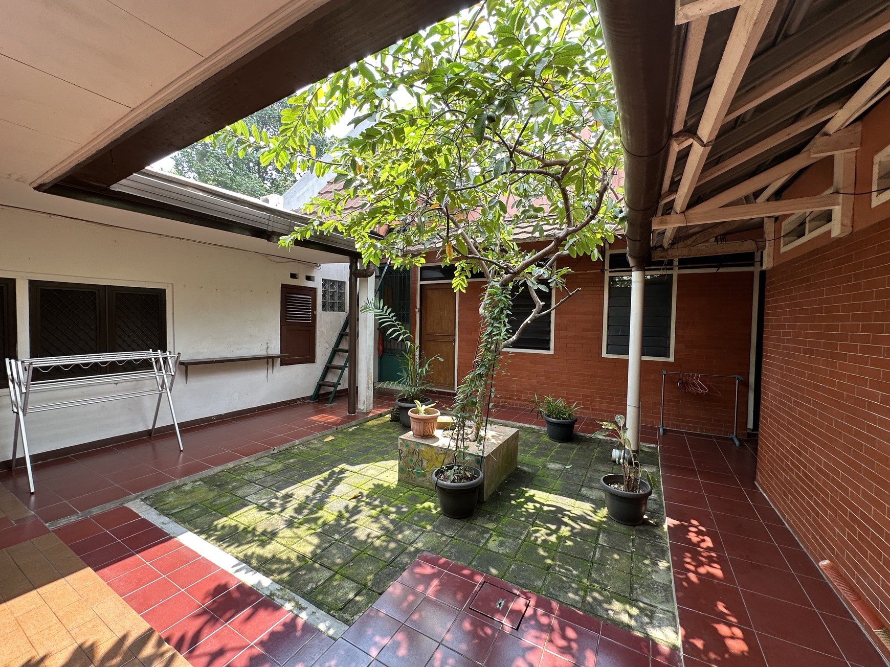 Rumah Lokasi Strategis Jl. CIsanggiri Kebyoran Baru Jakarta Selatan