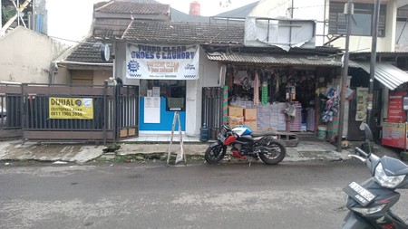 DIJUAL RUMAH LOKASI STRATEGIS COCOK UNTUK USAHA SAAT INI DIPAKAI USAHA LAUNDRY & TOKO ATK