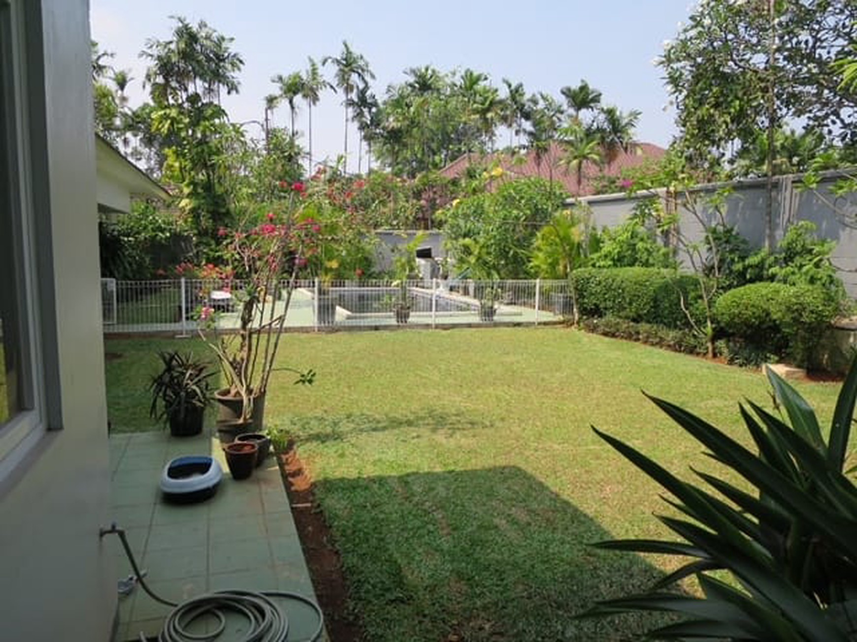 Dijual rumah asri di Jl Duren Bangka - Kemang - Jakarta Selatan