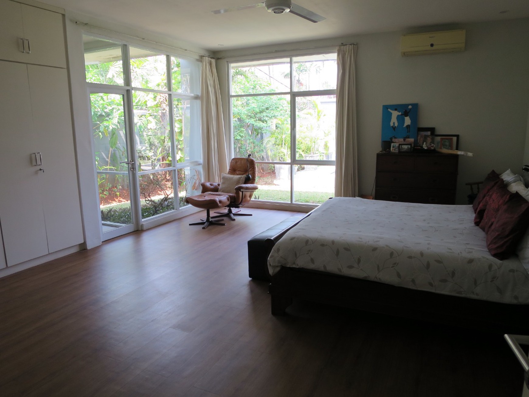 Dijual rumah asri di Jl Duren Bangka - Kemang - Jakarta Selatan