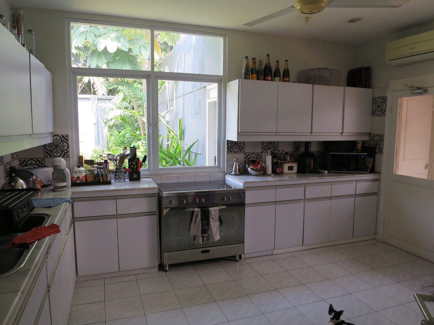 Dijual rumah asri di Jl Duren Bangka - Kemang - Jakarta Selatan